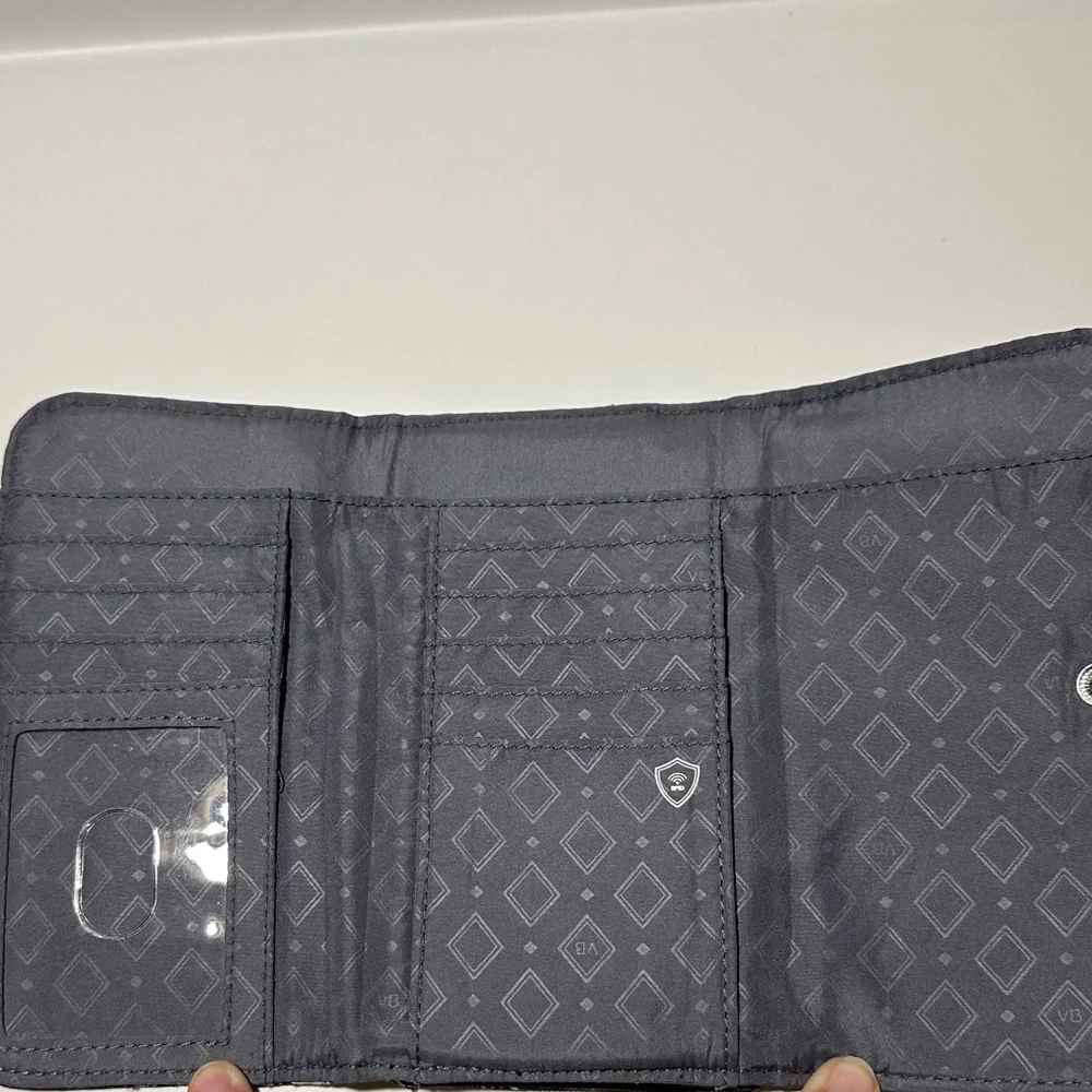 Vera Bradley RFID Wallet – Stellar Paisley Black & White (Retired Pattern 2023) - Picture 7 of 7